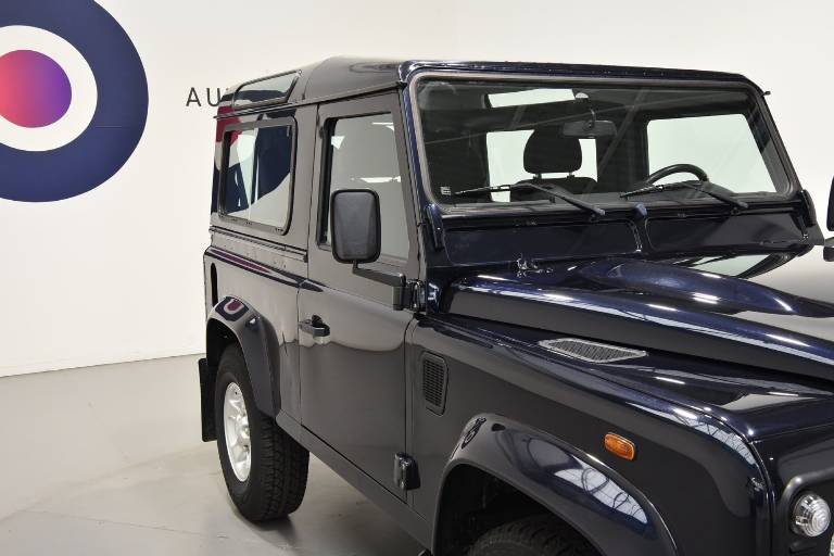 LAND ROVER Defender 40