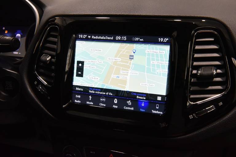 JEEP Compass 33
