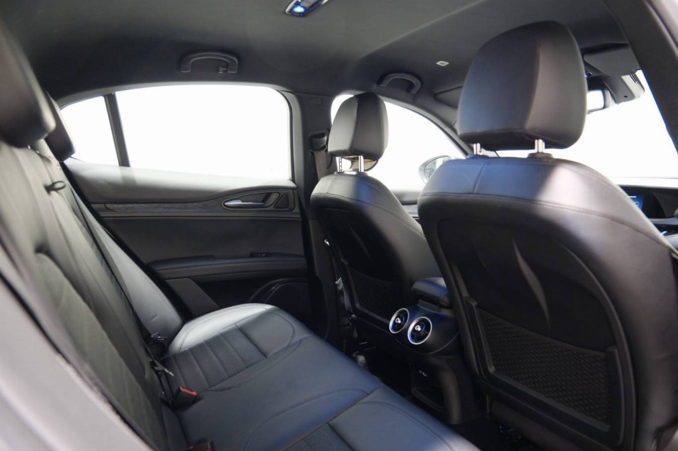 ALFA ROMEO Stelvio 56