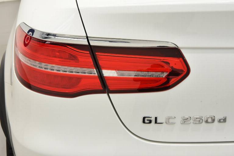 MERCEDES-BENZ GLC 250 34
