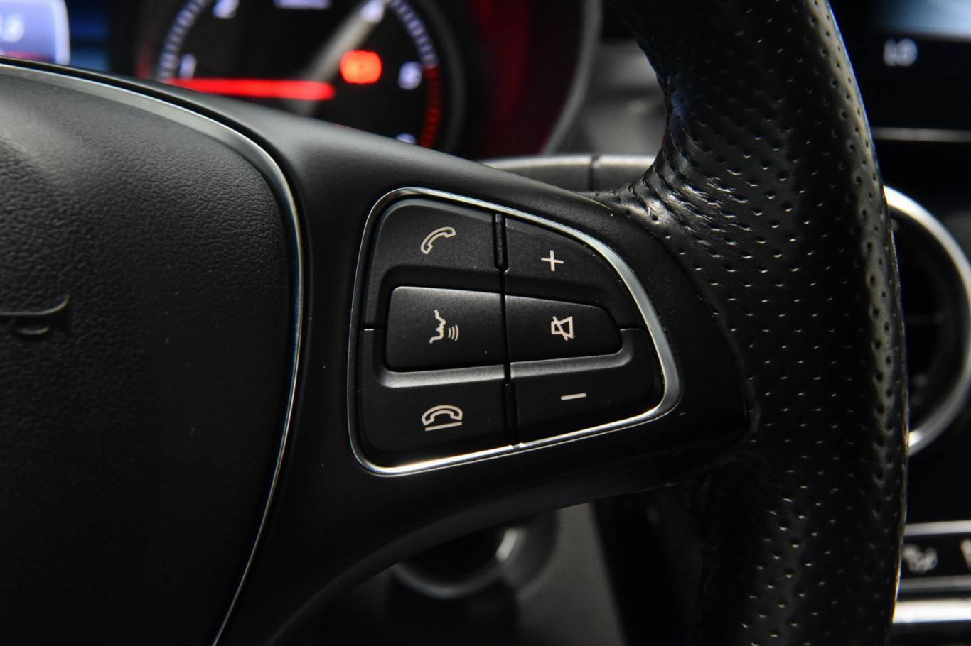 MERCEDES-BENZ C 220 8