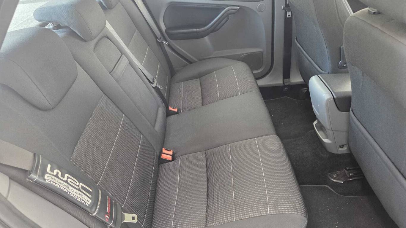 FORD Focus 8