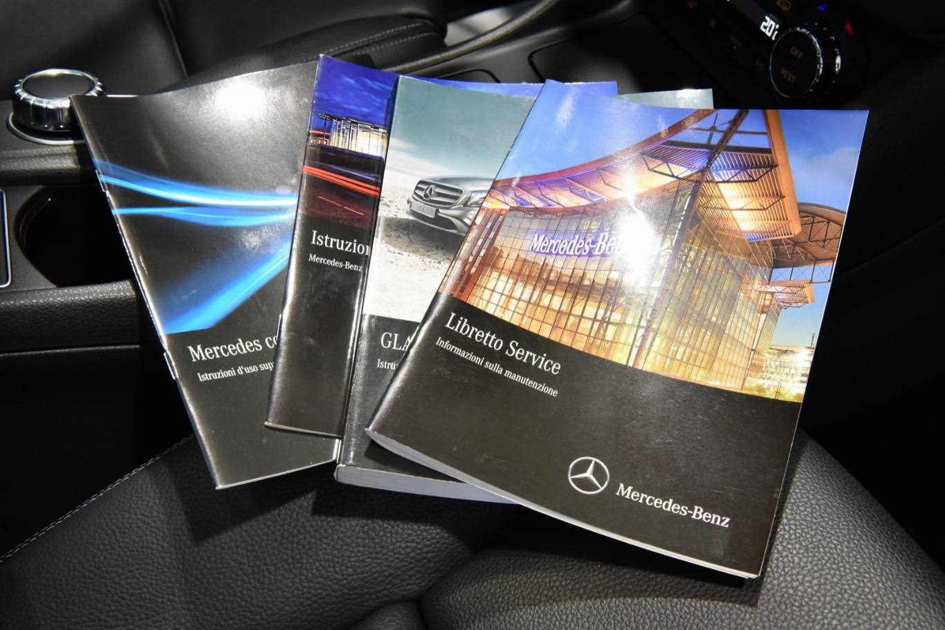 MERCEDES-BENZ GLA 200 49