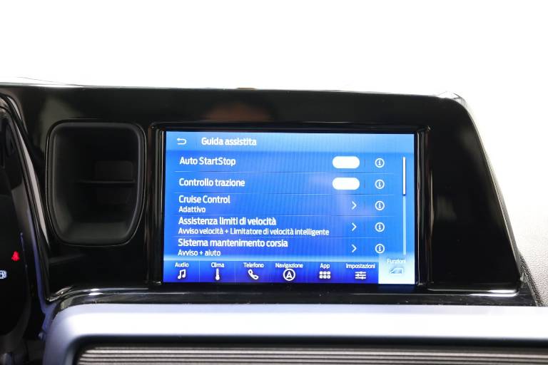 FORD Tourneo Courier 27