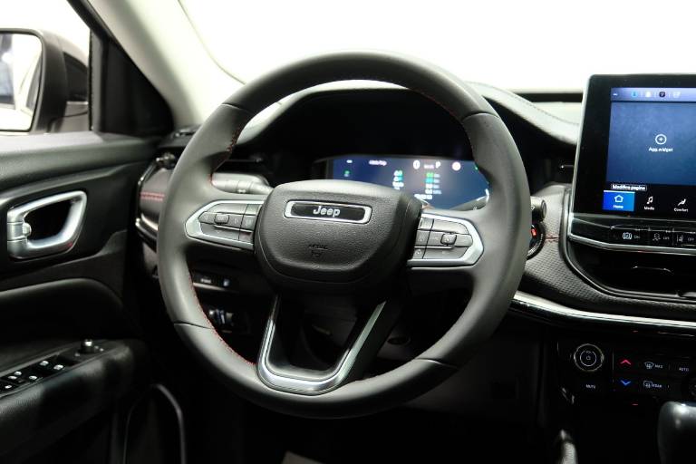 JEEP Compass 46