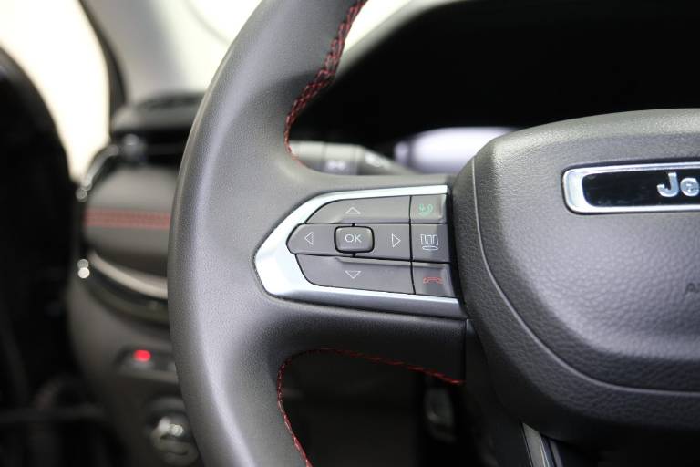 JEEP Compass 21