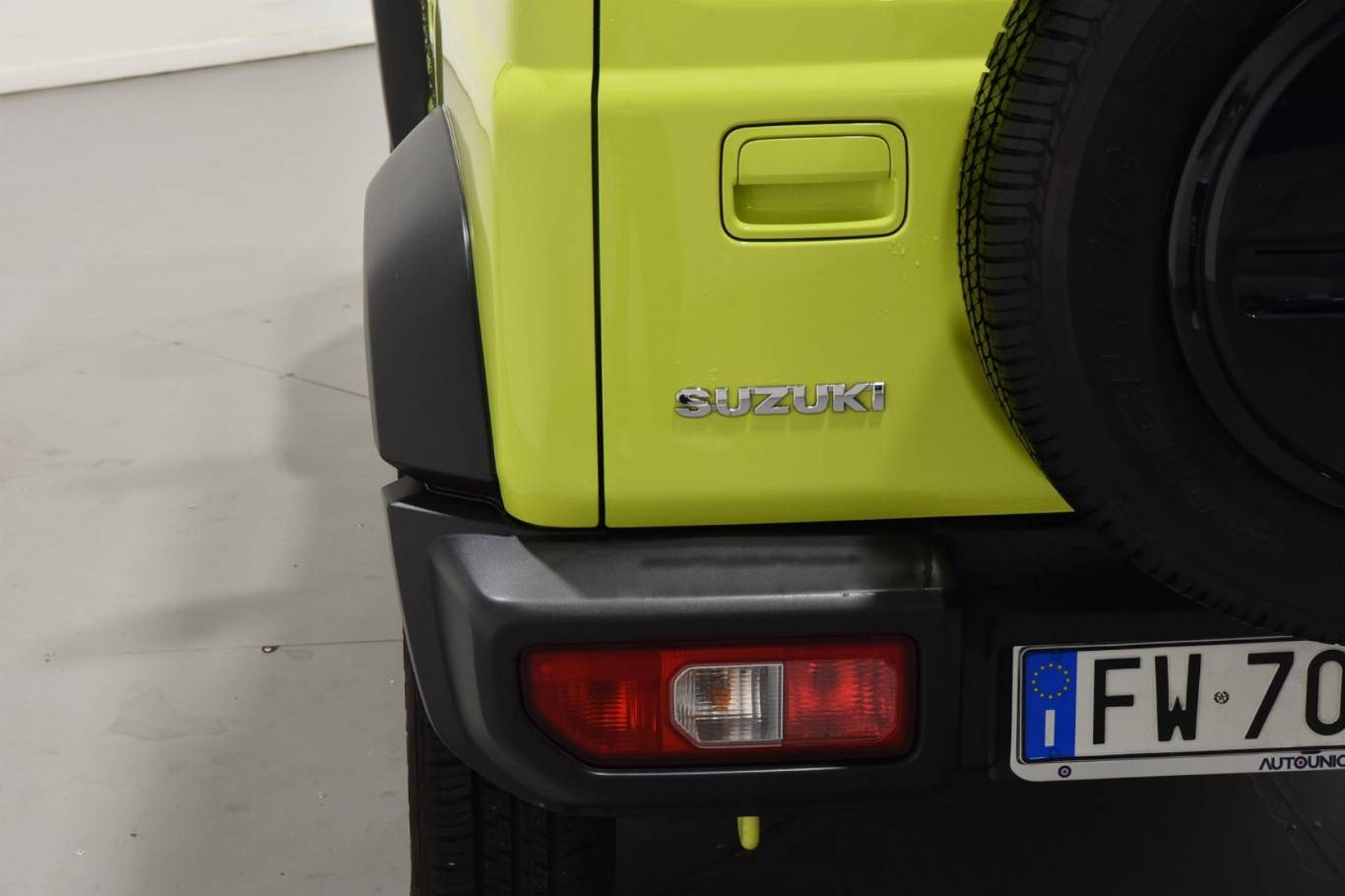 SUZUKI Jimny 21