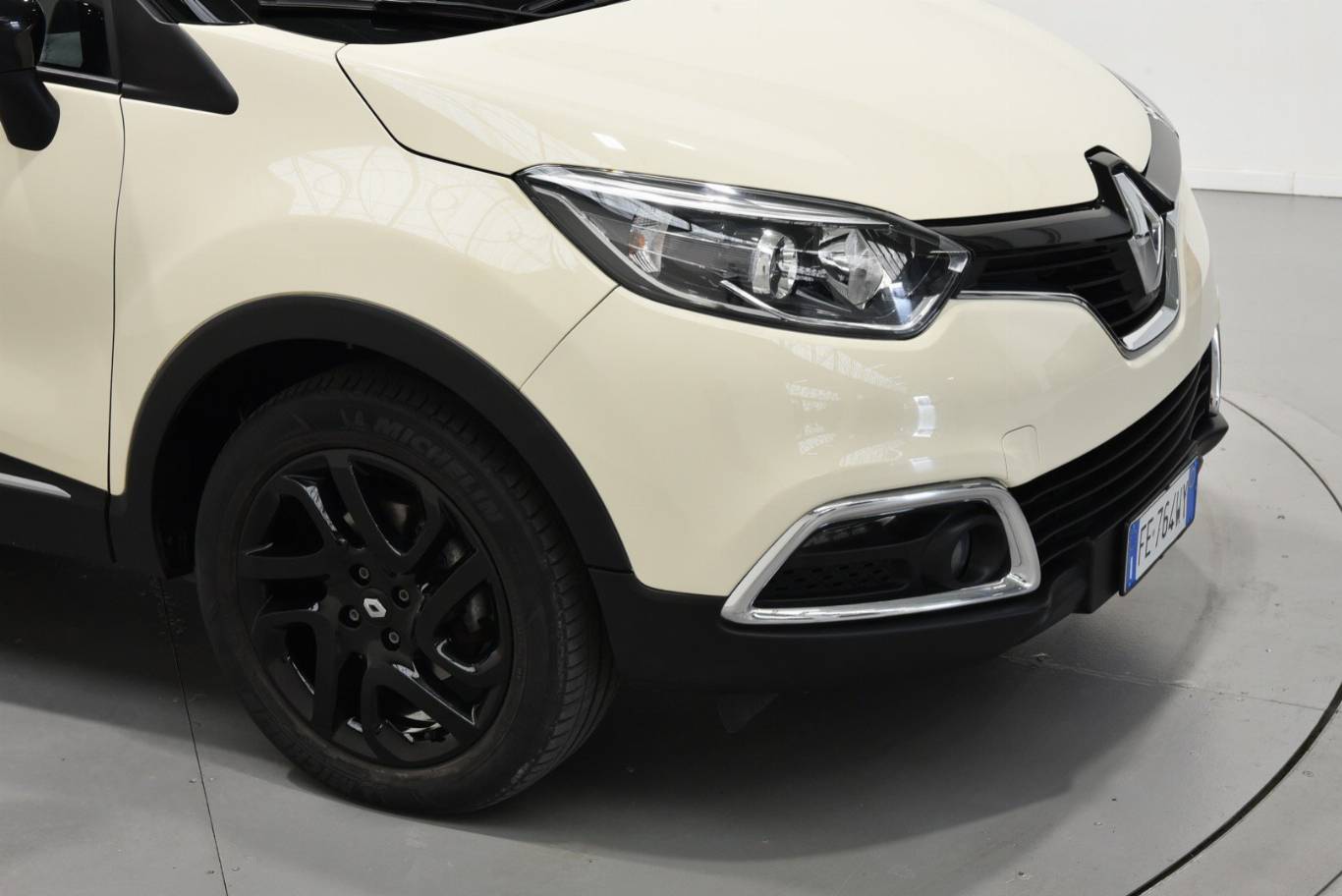 RENAULT Captur 51
