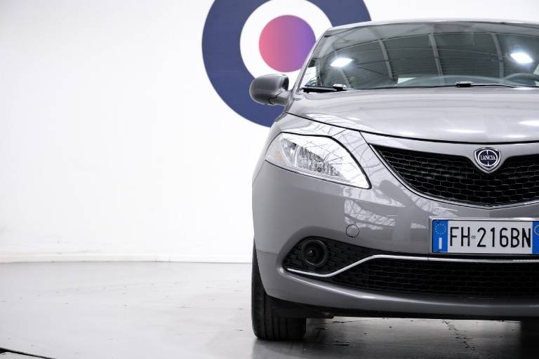LANCIA Ypsilon 42