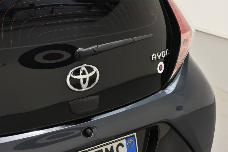 TOYOTA Aygo 47