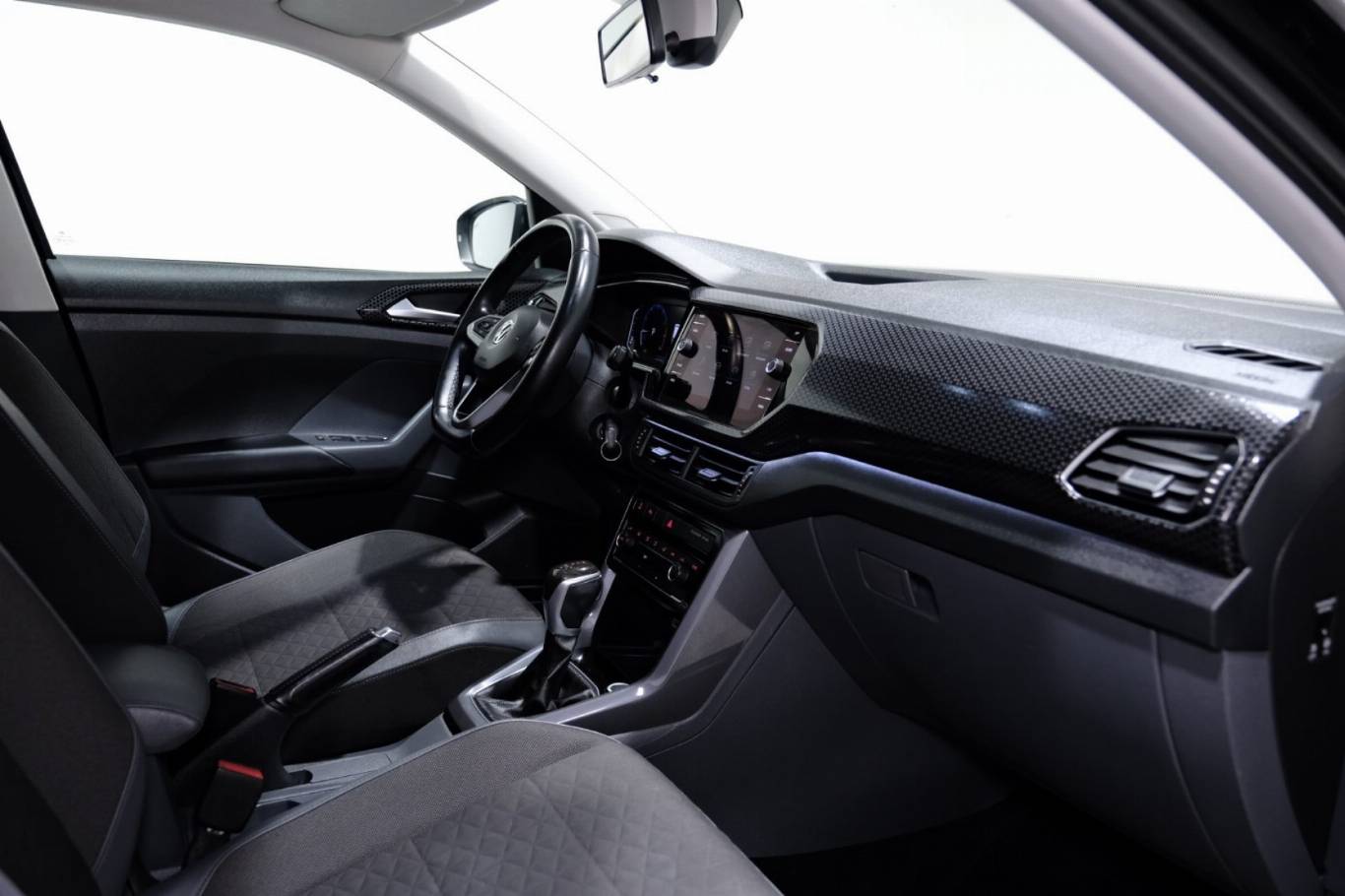 VOLKSWAGEN T-Cross 62
