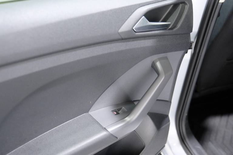 VOLKSWAGEN T-Cross 39