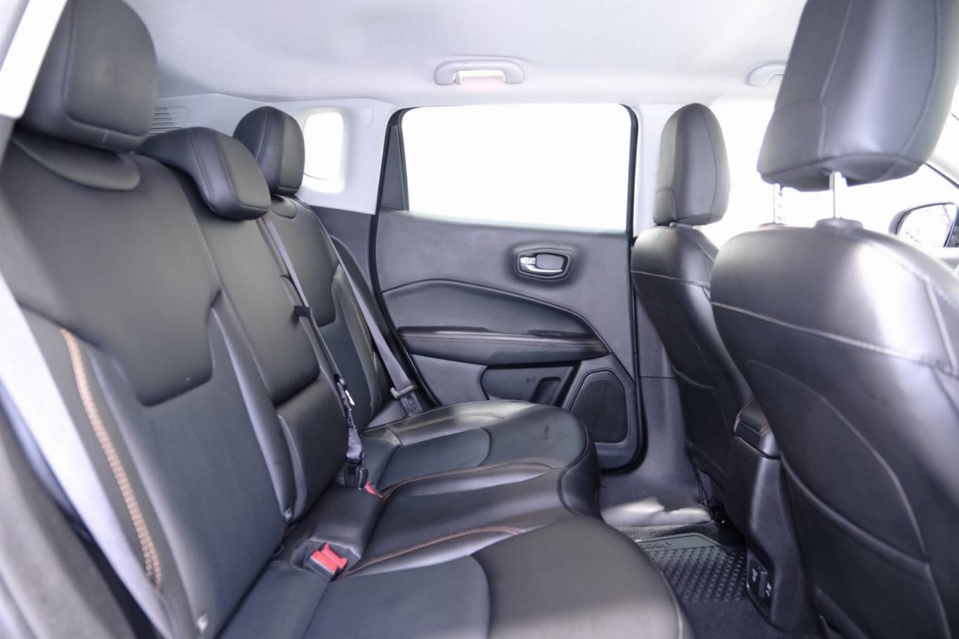 JEEP Compass 62