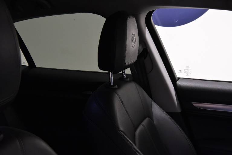 ALFA ROMEO Stelvio 28