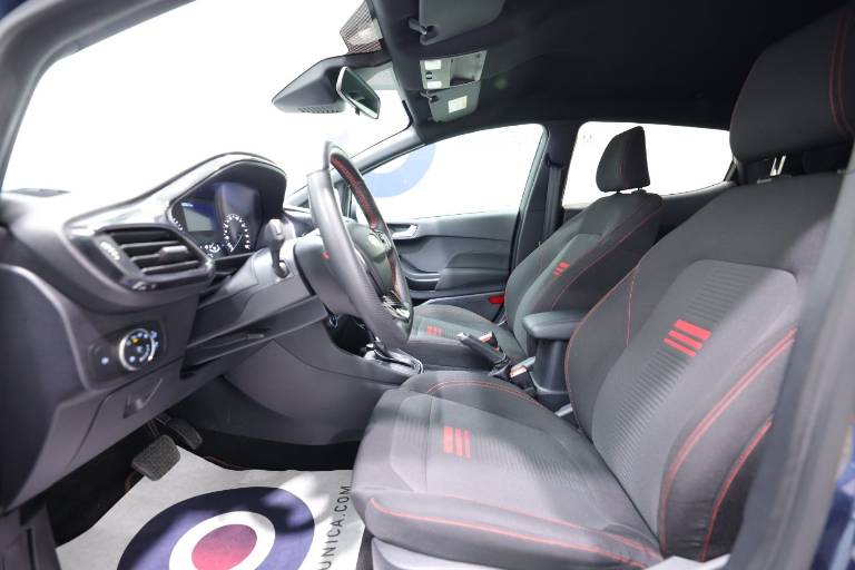 FORD Fiesta 21