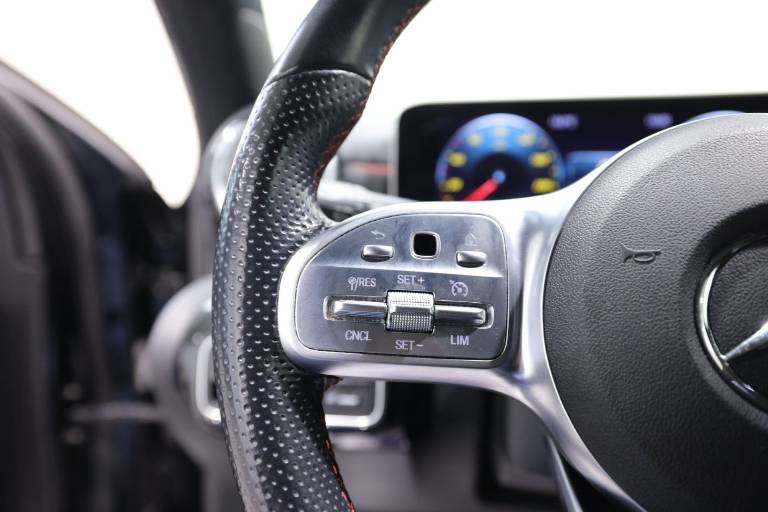 MERCEDES-BENZ Classe A 21