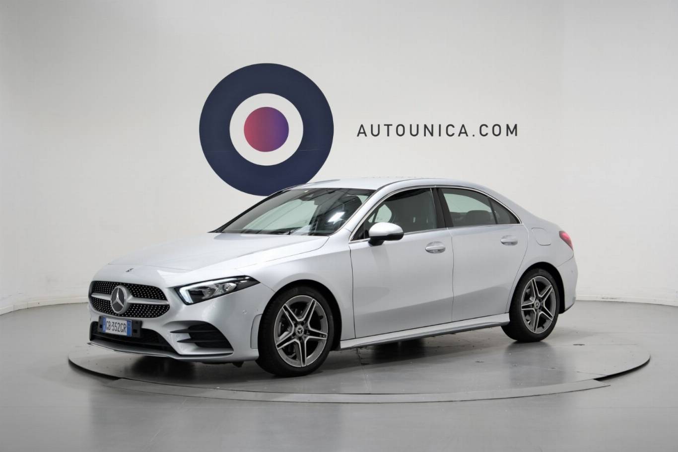 MERCEDES-BENZ A 180