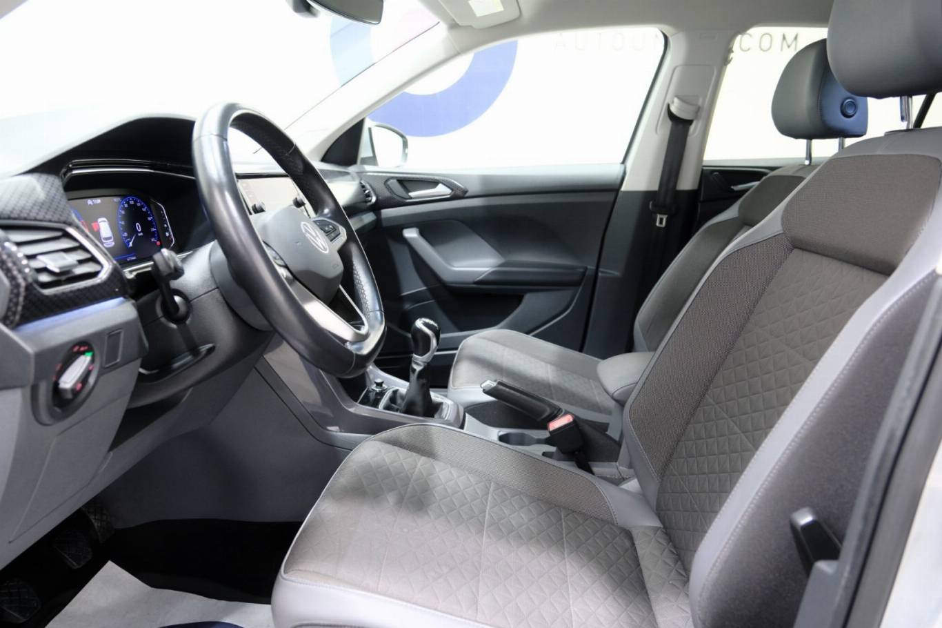 VOLKSWAGEN T-Cross 20