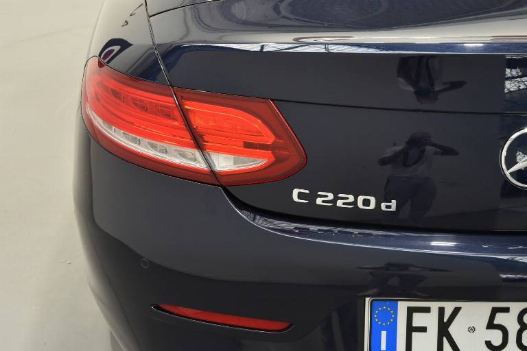 MERCEDES-BENZ C 220 34