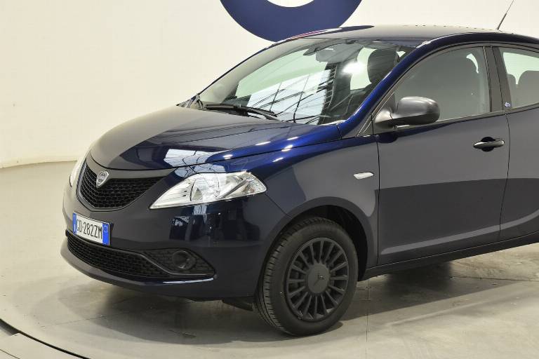 LANCIA Ypsilon 36