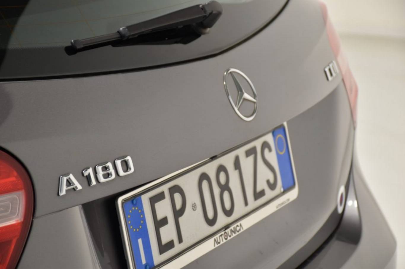 MERCEDES-BENZ A 180 62