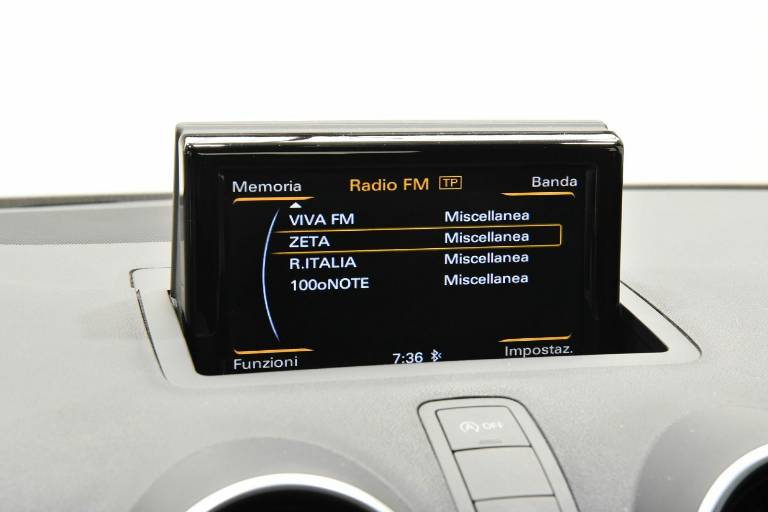 AUDI A1 12