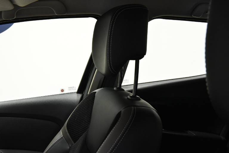 RENAULT Clio 24