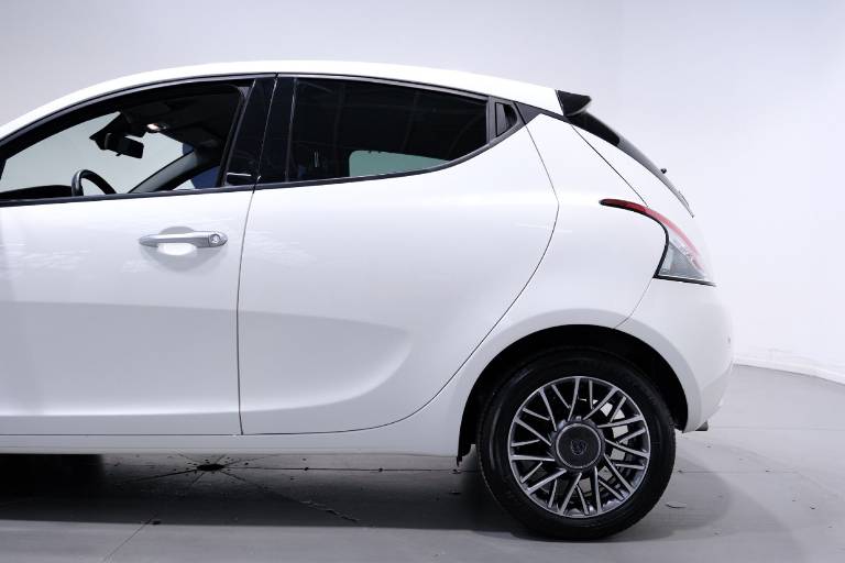 LANCIA Ypsilon 40