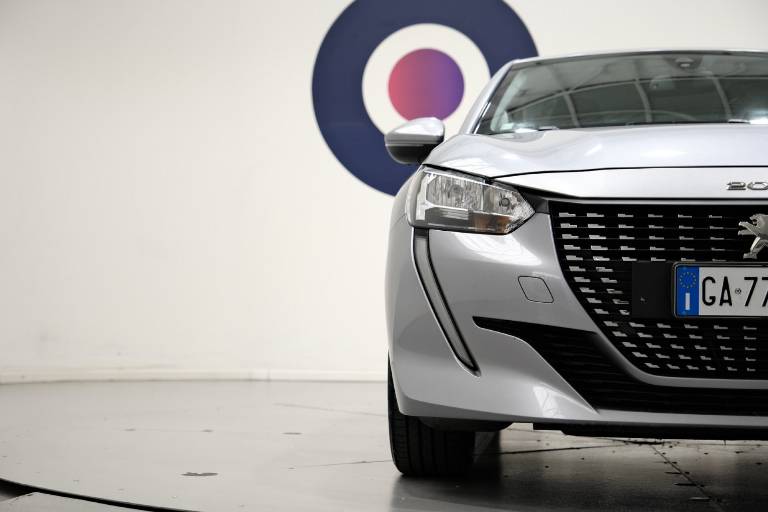 PEUGEOT 208 45