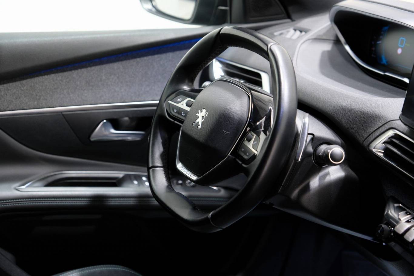 PEUGEOT 3008 58