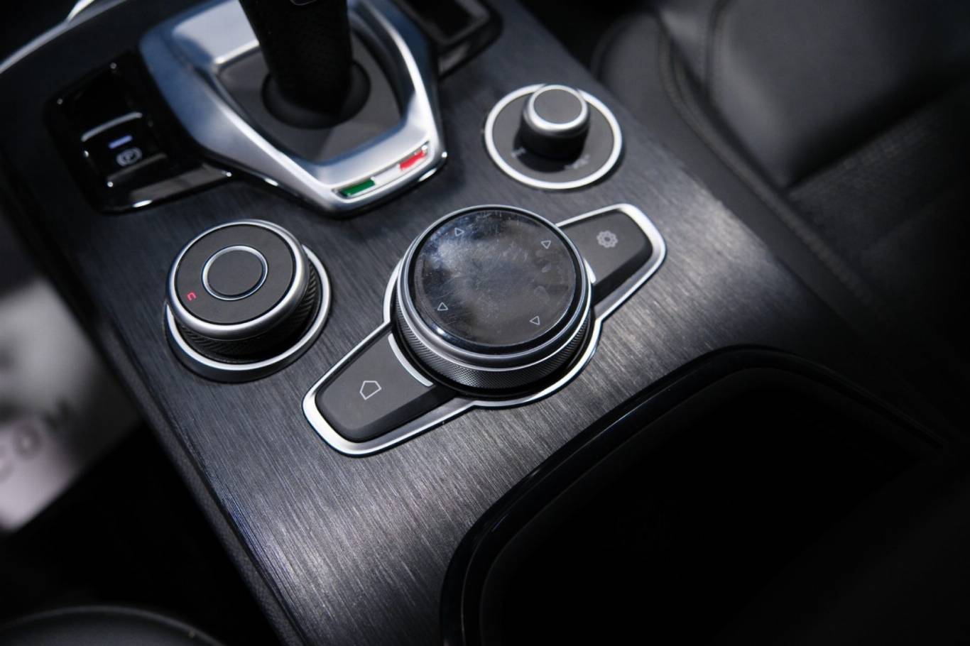 ALFA ROMEO Stelvio 31