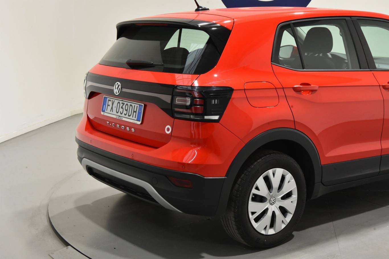 VOLKSWAGEN T-Cross 18