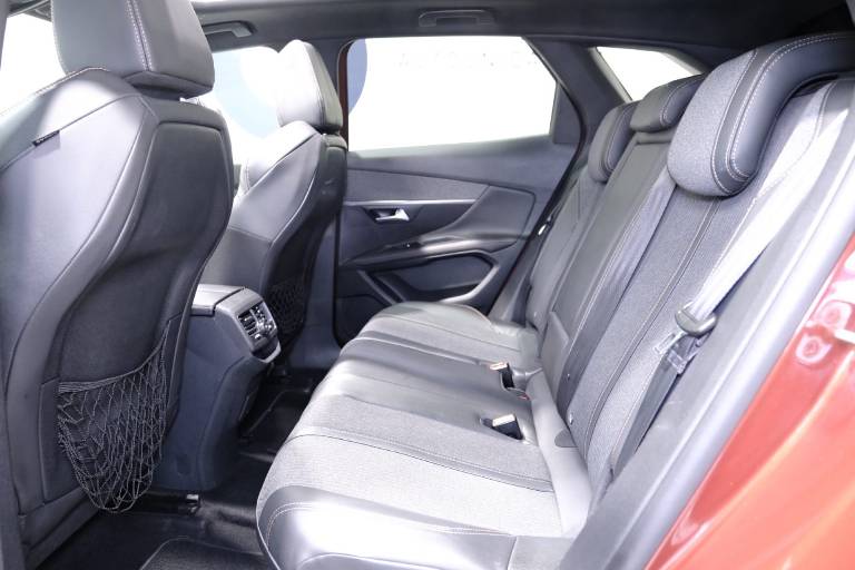 PEUGEOT 3008 43