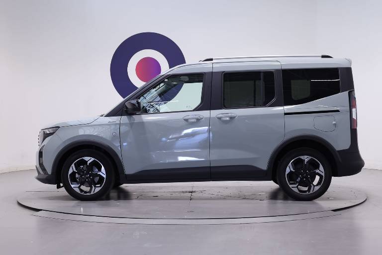 FORD Tourneo Courier 17