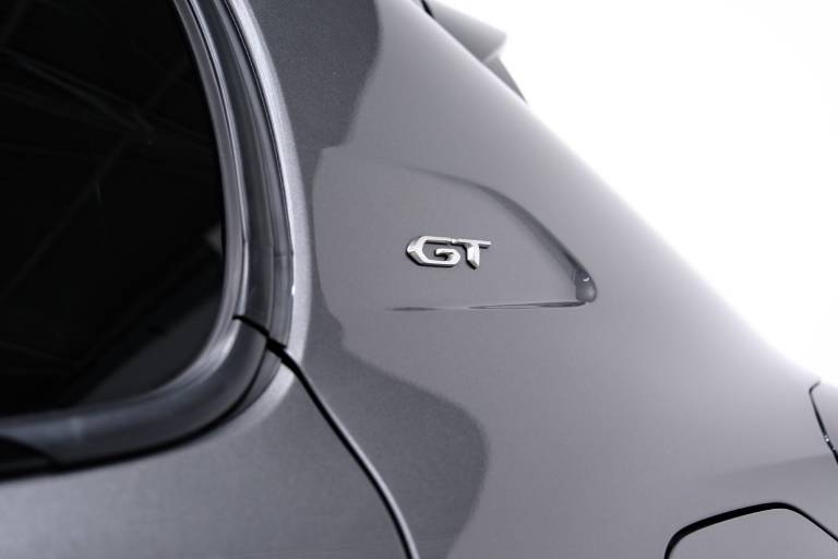 PEUGEOT 208 47