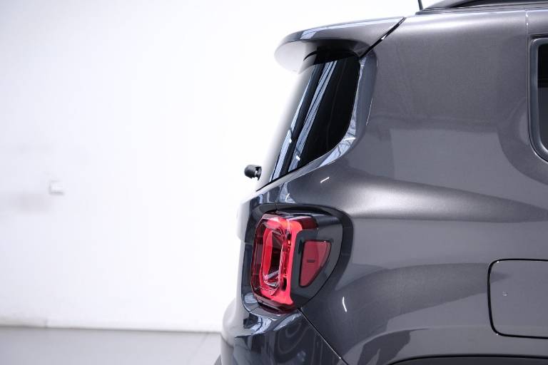 JEEP Renegade 64