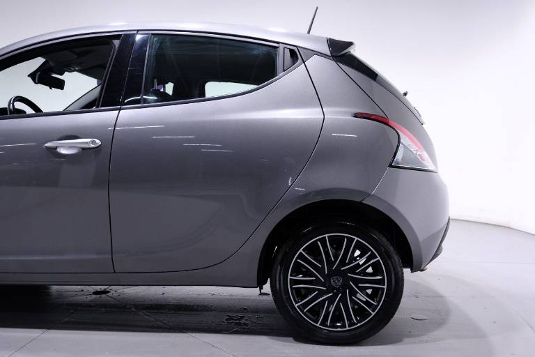 LANCIA Ypsilon 41