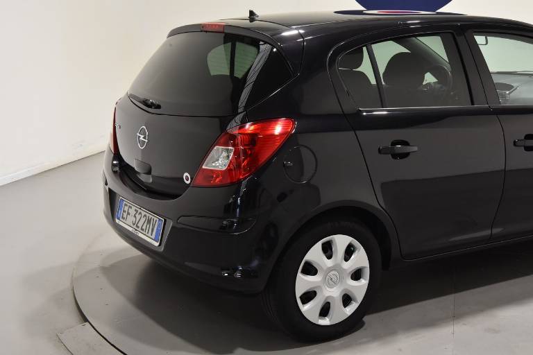 OPEL Corsa 23