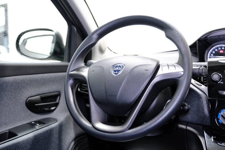 LANCIA Ypsilon 34
