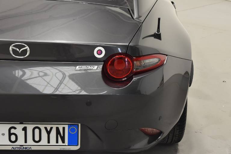 MAZDA MX-5 19