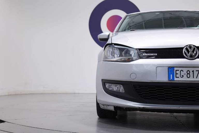 VOLKSWAGEN Polo 14