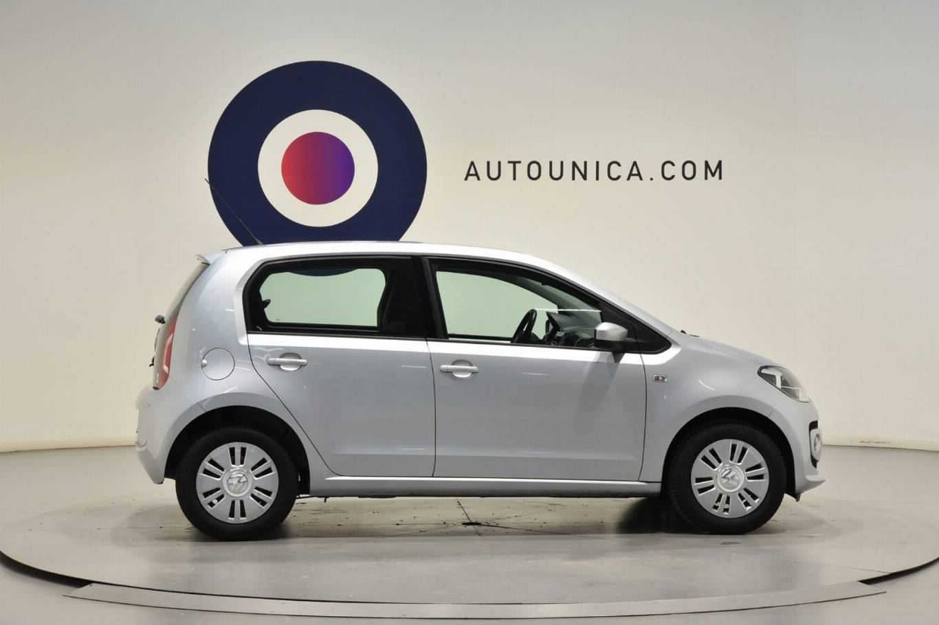 VOLKSWAGEN Up! 7