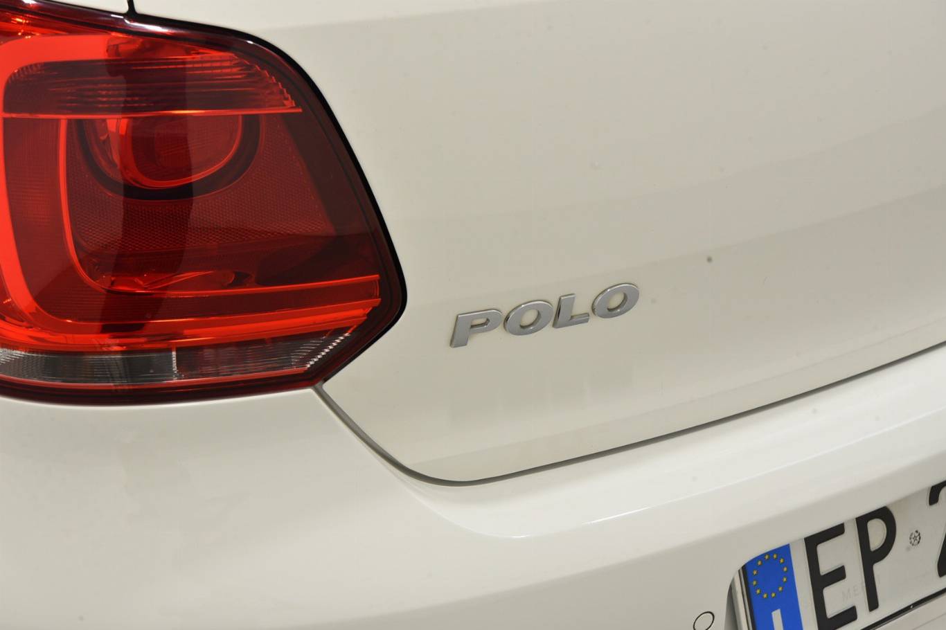 VOLKSWAGEN Polo 39