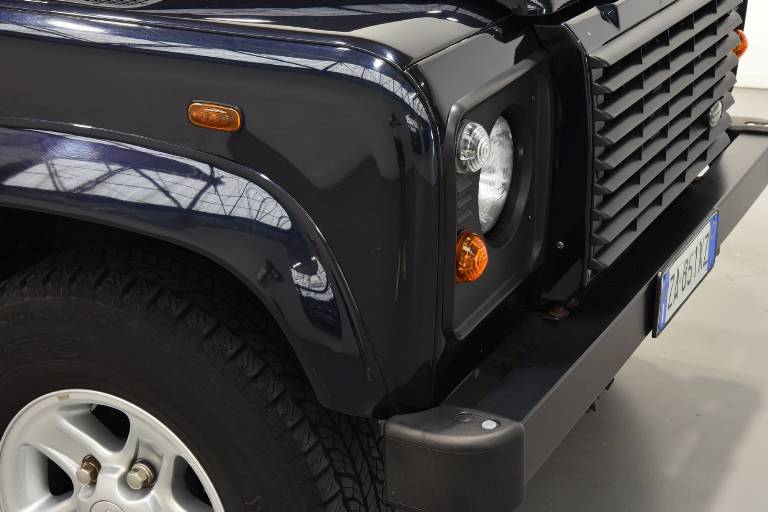 LAND ROVER Defender 60