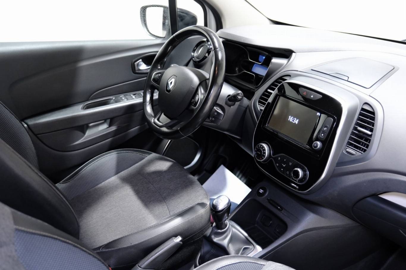 RENAULT Captur 62