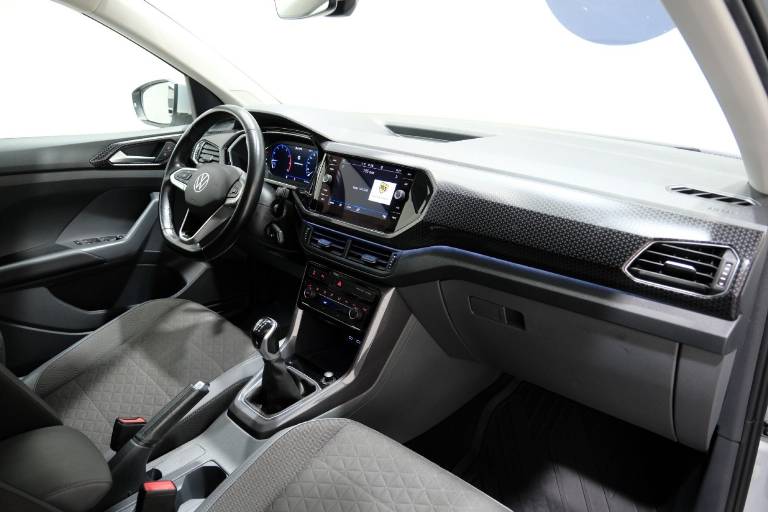 VOLKSWAGEN T-Cross 49