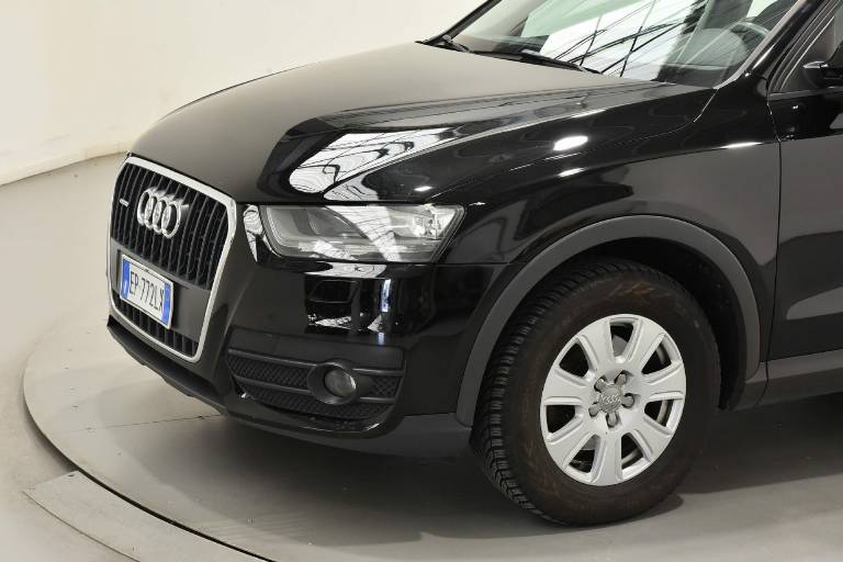 AUDI Q3 10
