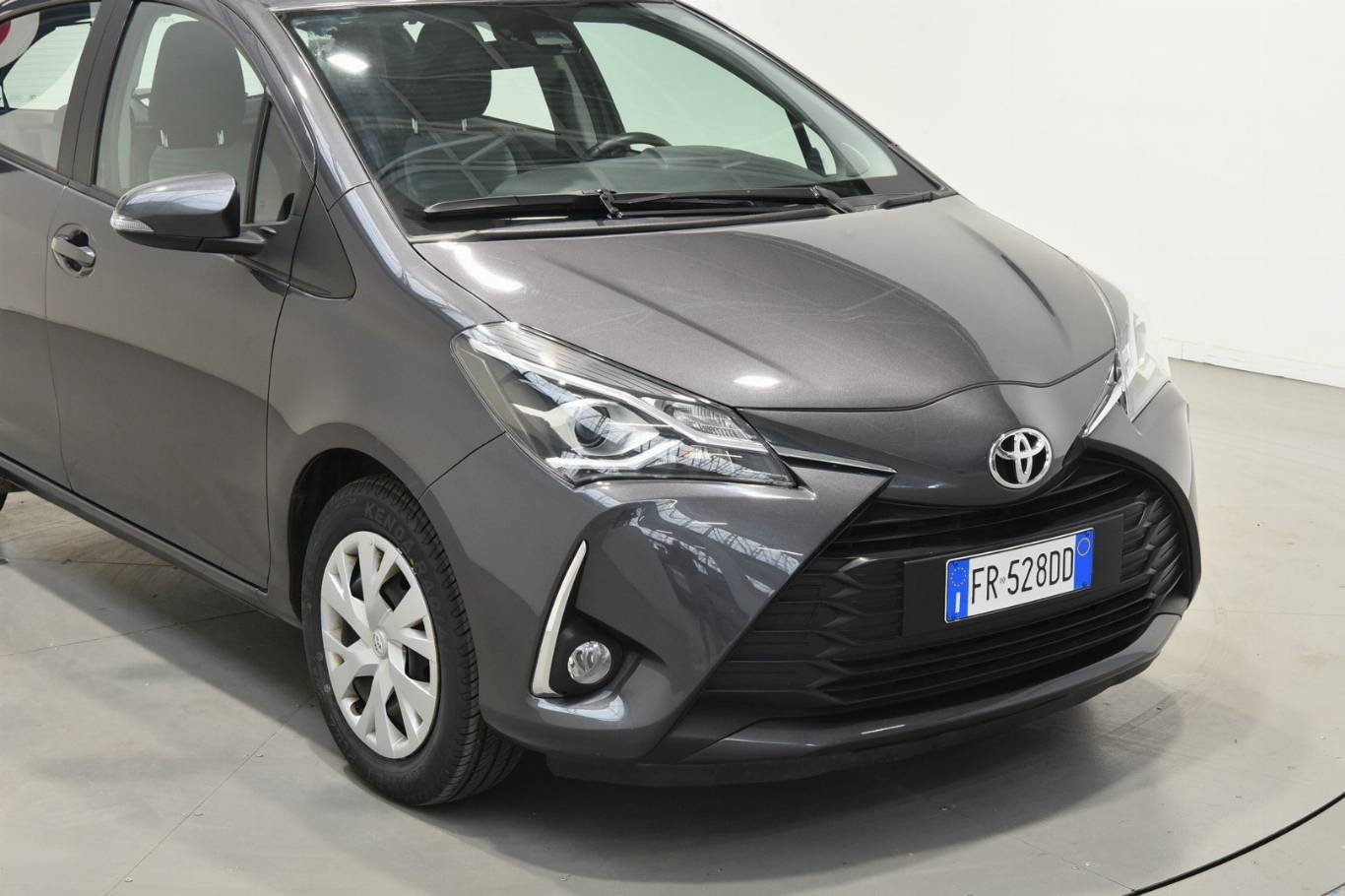TOYOTA Yaris 41