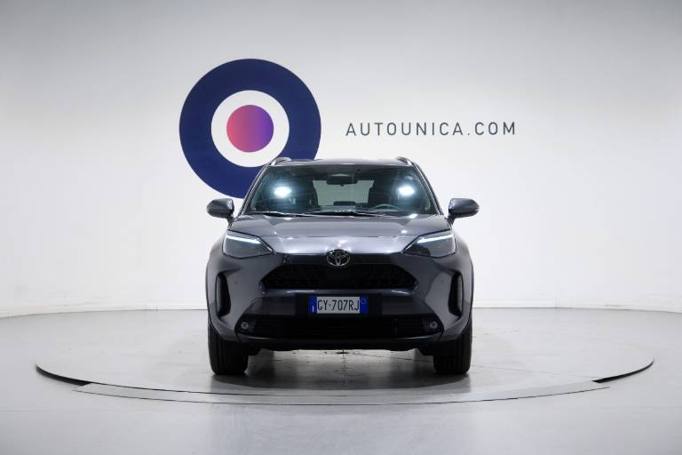 TOYOTA Yaris Cross 2