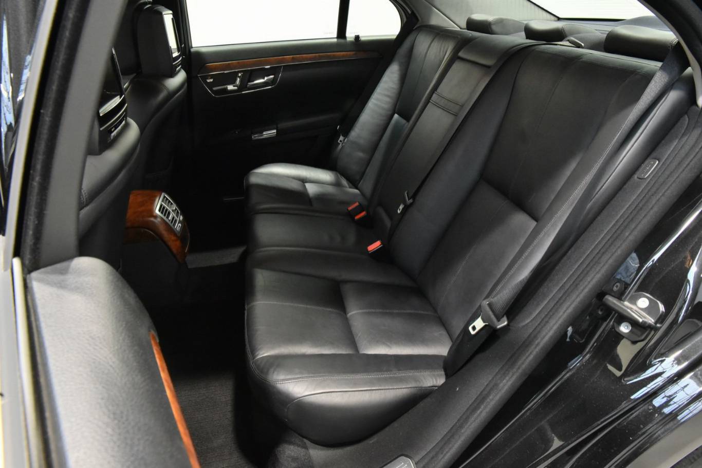 MERCEDES-BENZ S 320 18